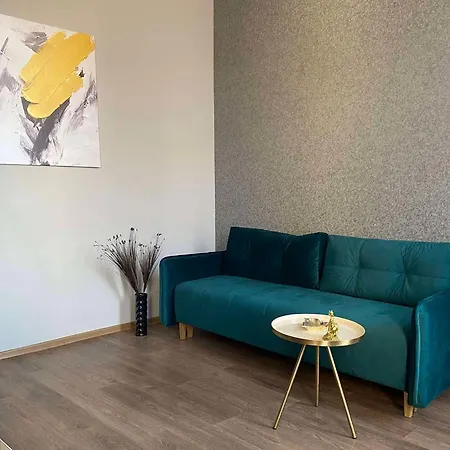 Leogrand On Kniazia Romana 26 Апартаменти